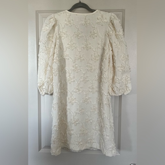 NWT! English Factory Ribbon Embroidered Shift Mini Dress Cream Size Small - Picture 4 of 8